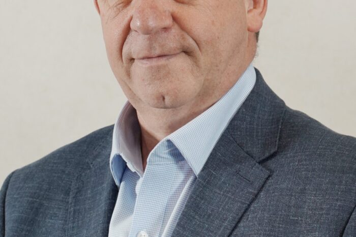 New high street cataract treatment receives investment boost