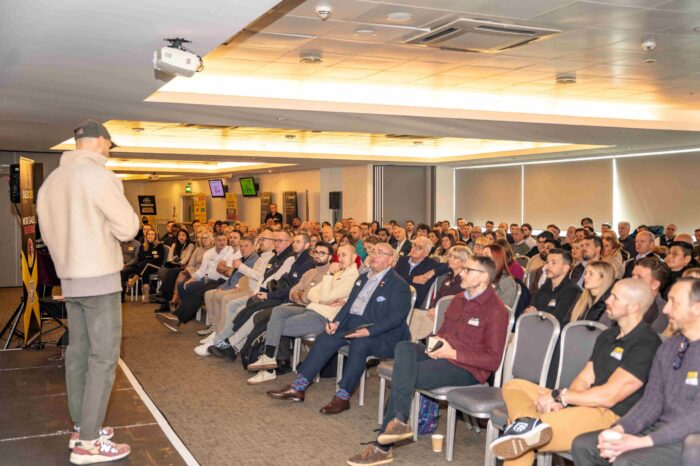 More than 200 business professionals gather in Glasgow to explore ways of leading through change